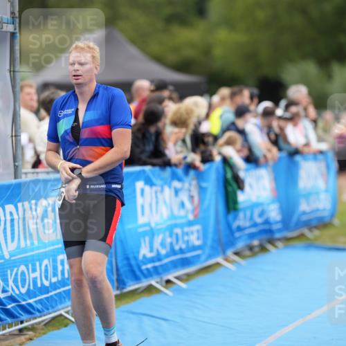 30.08.2026 - Elbe Triathlon Hamburg LAZAROV Photography http://msf.ph/oto/10028244 30.08.2026 11:33:37 Ziel 843, 1126, 1289, 1313 meine-sportfotos.de
