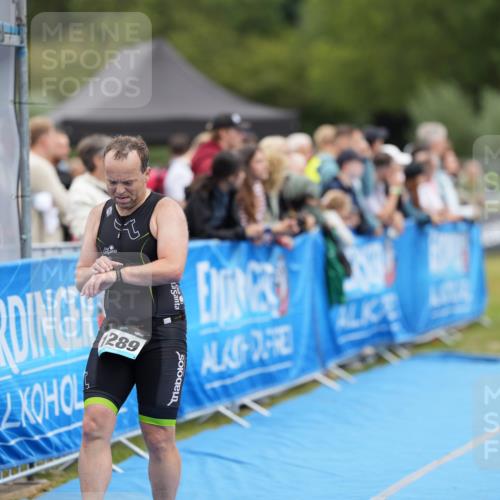 30.08.2026 - Elbe Triathlon Hamburg LAZAROV Photography http://msf.ph/oto/10028248 30.08.2026 11:33:42 Ziel 1289 meine-sportfotos.de