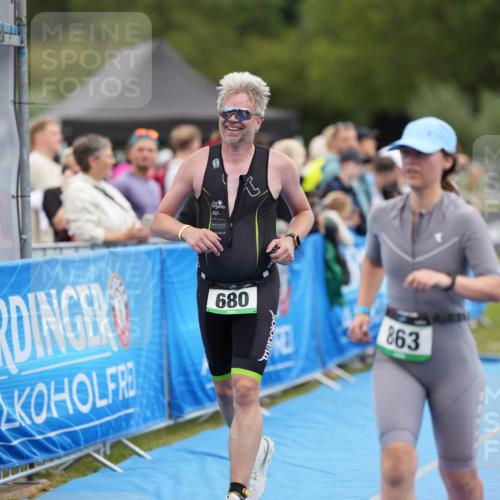 30.08.2026 - Elbe Triathlon Hamburg LAZAROV Photography http://msf.ph/oto/10028253 30.08.2026 11:33:57 Ziel 680, 863, 870, 1166, 1180, 1234, 1452 meine-sportfotos.de