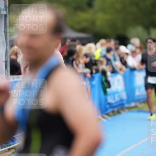30.08.2026 - Elbe Triathlon Hamburg LAZAROV Photography http://msf.ph/oto/10028256 30.08.2026 11:34:02 Ziel 1166, 1180, 1234, 1452 meine-sportfotos.de