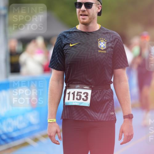 30.08.2026 - Elbe Triathlon Hamburg LAZAROV Photography http://msf.ph/oto/10028270 30.08.2026 11:34:27 Ziel 570, 1149, 1266 meine-sportfotos.de