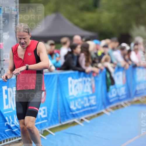 30.08.2026 - Elbe Triathlon Hamburg LAZAROV Photography http://msf.ph/oto/10028306 30.08.2026 11:35:25 Ziel 780, 831, 1177, 1318 meine-sportfotos.de