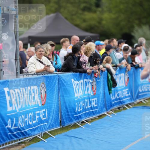 30.08.2026 - Elbe Triathlon Hamburg LAZAROV Photography http://msf.ph/oto/10028308 30.08.2026 11:35:29 Ziel 831, 1177, 1237 meine-sportfotos.de