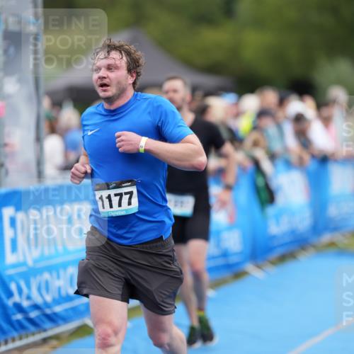 30.08.2026 - Elbe Triathlon Hamburg LAZAROV Photography http://msf.ph/oto/10028312 30.08.2026 11:35:34 Ziel 961, 1177, 1237 meine-sportfotos.de