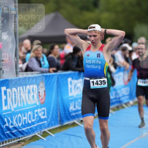 30.08.2026 - Elbe Triathlon Hamburg LAZAROV Photography http://msf.ph/oto/10028320 30.08.2026 11:35:54 Ziel 1168, 1435, 1439 meine-sportfotos.de