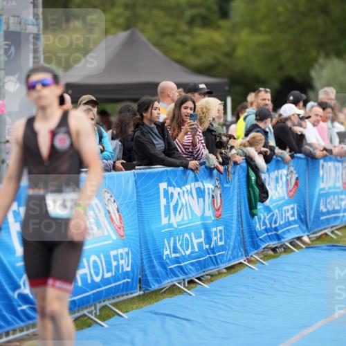 30.08.2026 - Elbe Triathlon Hamburg LAZAROV Photography http://msf.ph/oto/10028327 30.08.2026 11:36:00 Ziel 1139, 1295, 1439 meine-sportfotos.de