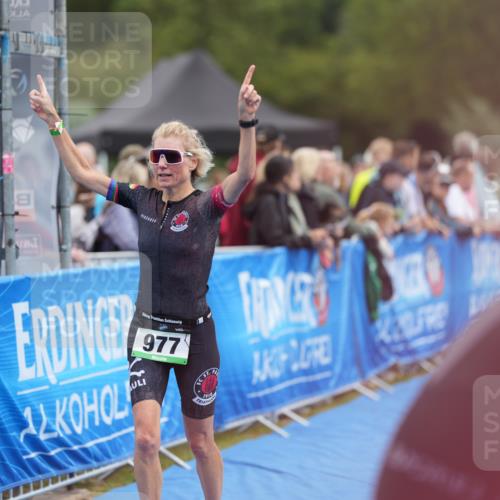 30.08.2026 - Elbe Triathlon Hamburg LAZAROV Photography http://msf.ph/oto/10028343 30.08.2026 11:36:33 Ziel 568, 882, 977 meine-sportfotos.de