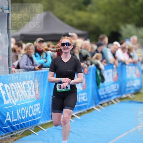 30.08.2026 - Elbe Triathlon Hamburg LAZAROV Photography http://msf.ph/oto/10028354 30.08.2026 11:37:32 Ziel 824, 1334 meine-sportfotos.de