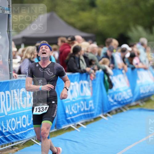 30.08.2026 - Elbe Triathlon Hamburg LAZAROV Photography http://msf.ph/oto/10028357 30.08.2026 11:37:36 Ziel 824, 1264, 1334, 1440 meine-sportfotos.de