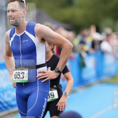 30.08.2026 - Elbe Triathlon Hamburg LAZAROV Photography http://msf.ph/oto/10028391 30.08.2026 11:38:22 Ziel 889, 1335, 1422 meine-sportfotos.de