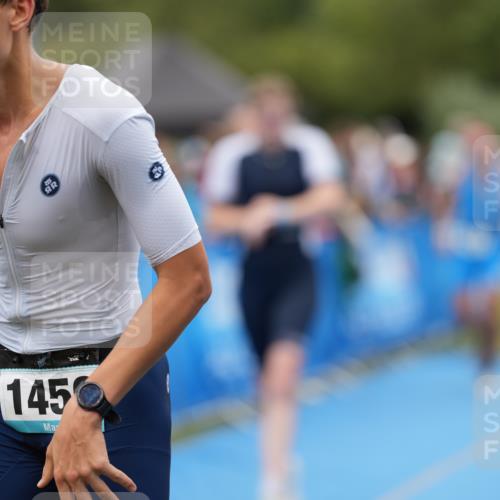 30.08.2026 - Elbe Triathlon Hamburg LAZAROV Photography http://msf.ph/oto/10028418 30.08.2026 11:39:15 Ziel 709, 877, 1064, 1123, 1125, 1169, 1205, 1214, 1256 meine-sportfotos.de