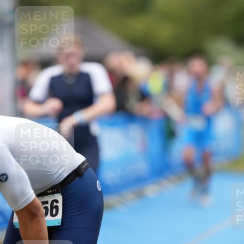 30.08.2026 - Elbe Triathlon Hamburg LAZAROV Photography http://msf.ph/oto/10028420 30.08.2026 11:39:16 Ziel 709, 877, 1064, 1123, 1125, 1205, 1214, 1256 meine-sportfotos.de