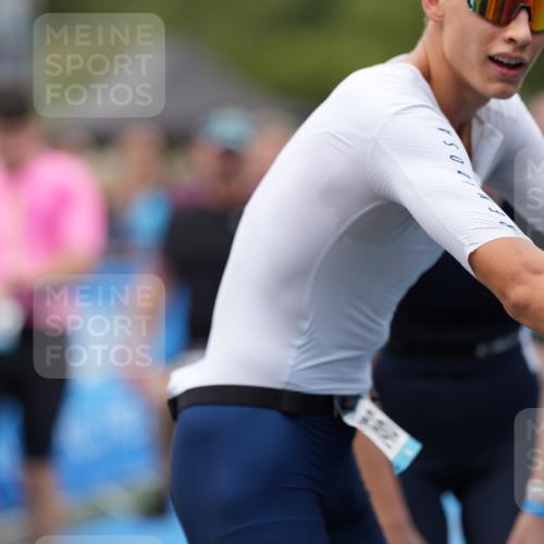 30.08.2026 - Elbe Triathlon Hamburg LAZAROV Photography http://msf.ph/oto/10028427 30.08.2026 11:39:20 Ziel 709, 992, 1064, 1123, 1125, 1205, 1214, 1256 meine-sportfotos.de
