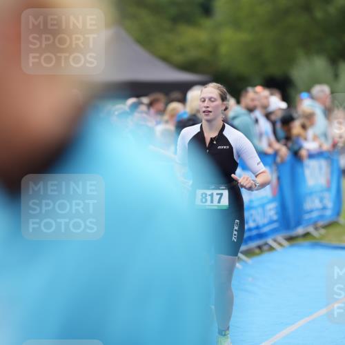 30.08.2026 - Elbe Triathlon Hamburg LAZAROV Photography http://msf.ph/oto/10028466 30.08.2026 11:42:21 Ziel 792, 817, 864 meine-sportfotos.de