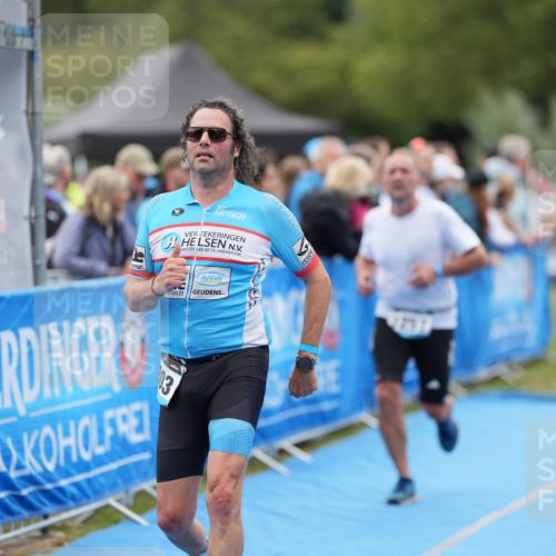 30.08.2026 - Elbe Triathlon Hamburg LAZAROV Photography http://msf.ph/oto/10028479 30.08.2026 11:42:57 Ziel 805, 1238, 1257, 1303, 1325 meine-sportfotos.de