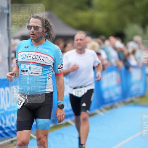 30.08.2026 - Elbe Triathlon Hamburg LAZAROV Photography http://msf.ph/oto/10028480 30.08.2026 11:42:58 Ziel 805, 1257, 1303, 1325 meine-sportfotos.de