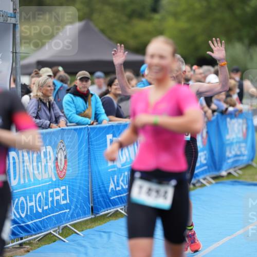 30.08.2026 - Elbe Triathlon Hamburg LAZAROV Photography http://msf.ph/oto/10028518 30.08.2026 11:43:54 Ziel 816, 847, 1345, 1353, 1434 meine-sportfotos.de