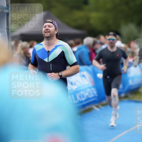 30.08.2026 - Elbe Triathlon Hamburg LAZAROV Photography http://msf.ph/oto/10028530 30.08.2026 11:44:36 Ziel 395, 553, 862, 1154, 1161, 1384 meine-sportfotos.de
