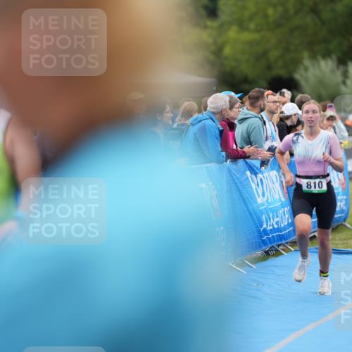 30.08.2026 - Elbe Triathlon Hamburg LAZAROV Photography http://msf.ph/oto/10028541 30.08.2026 11:44:49 Ziel 810, 1082, 1258, 1326 meine-sportfotos.de