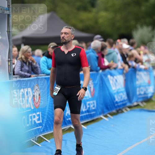 30.08.2026 - Elbe Triathlon Hamburg LAZAROV Photography http://msf.ph/oto/10028548 30.08.2026 11:45:48 Ziel 713, 1299 meine-sportfotos.de