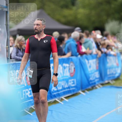 30.08.2026 - Elbe Triathlon Hamburg LAZAROV Photography http://msf.ph/oto/10028549 30.08.2026 11:45:48 Ziel 713, 1299 meine-sportfotos.de