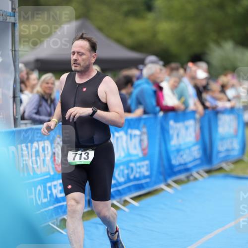 30.08.2026 - Elbe Triathlon Hamburg LAZAROV Photography http://msf.ph/oto/10028552 30.08.2026 11:45:55 Ziel 713, 1338 meine-sportfotos.de