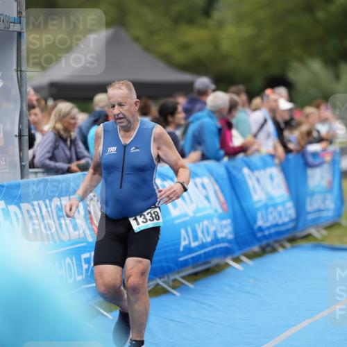 30.08.2026 - Elbe Triathlon Hamburg LAZAROV Photography http://msf.ph/oto/10028554 30.08.2026 11:46:01 Ziel 1338 meine-sportfotos.de