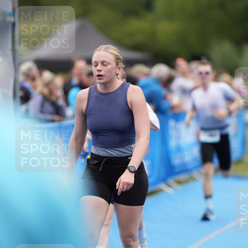 30.08.2026 - Elbe Triathlon Hamburg LAZAROV Photography http://msf.ph/oto/10028583 30.08.2026 11:47:31 Ziel 809, 814, 828, 857, 1383 meine-sportfotos.de