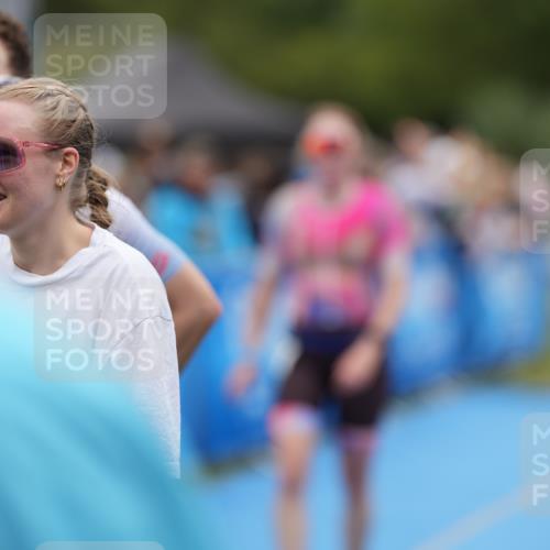 30.08.2026 - Elbe Triathlon Hamburg LAZAROV Photography http://msf.ph/oto/10028590 30.08.2026 11:47:39 Ziel 857 meine-sportfotos.de