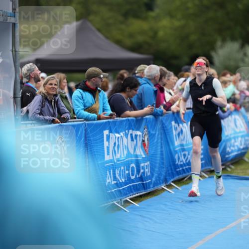 30.08.2026 - Elbe Triathlon Hamburg LAZAROV Photography http://msf.ph/oto/10028593 30.08.2026 11:48:01 Ziel 914, 927, 1163, 1421 meine-sportfotos.de