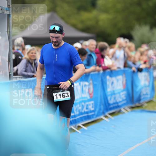 30.08.2026 - Elbe Triathlon Hamburg LAZAROV Photography http://msf.ph/oto/10028598 30.08.2026 11:48:05 Ziel 821, 914, 1163, 1421 meine-sportfotos.de