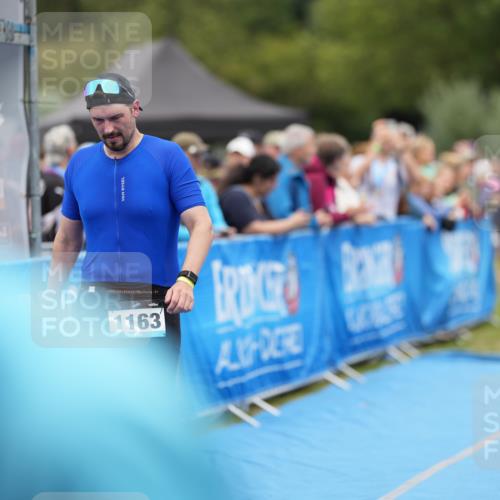 30.08.2026 - Elbe Triathlon Hamburg LAZAROV Photography http://msf.ph/oto/10028599 30.08.2026 11:48:05 Ziel 821, 914, 1163, 1421 meine-sportfotos.de