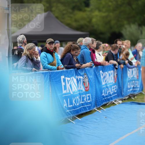 30.08.2026 - Elbe Triathlon Hamburg LAZAROV Photography http://msf.ph/oto/10028623 30.08.2026 11:49:32 Ziel 1145, 1252, 1363 meine-sportfotos.de