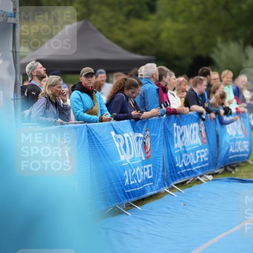 30.08.2026 - Elbe Triathlon Hamburg LAZAROV Photography http://msf.ph/oto/10028625 30.08.2026 11:49:37 Ziel 939, 1363, 1412 meine-sportfotos.de