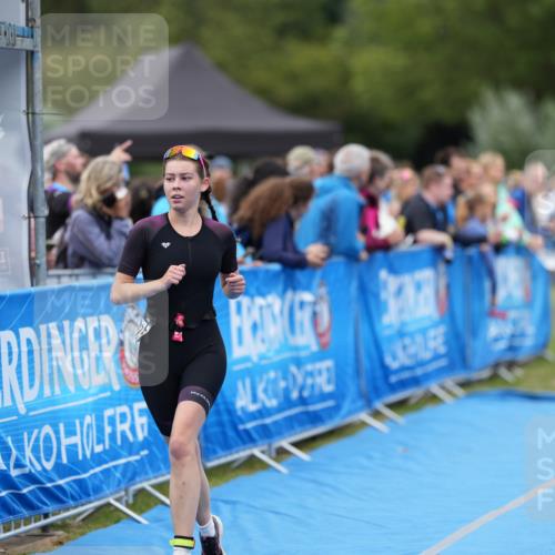 30.08.2026 - Elbe Triathlon Hamburg LAZAROV Photography http://msf.ph/oto/10028633 30.08.2026 11:50:14 Ziel 1415 meine-sportfotos.de