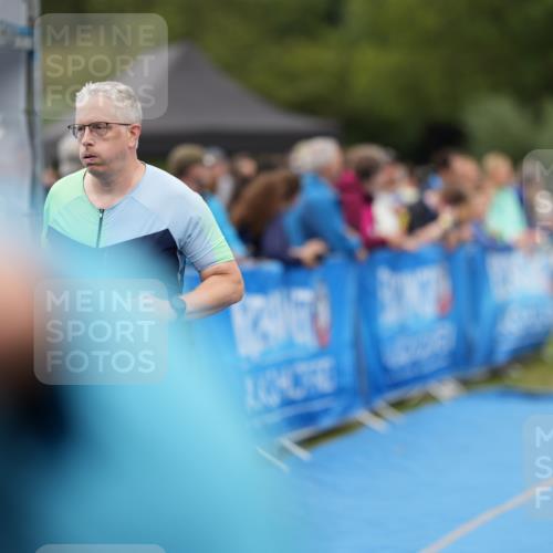 30.08.2026 - Elbe Triathlon Hamburg LAZAROV Photography http://msf.ph/oto/10028644 30.08.2026 11:50:30 Ziel 686, 912, 958, 1282 meine-sportfotos.de