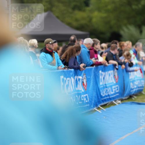 30.08.2026 - Elbe Triathlon Hamburg LAZAROV Photography http://msf.ph/oto/10028656 30.08.2026 11:51:03 Ziel 833, 1274, 1293 meine-sportfotos.de