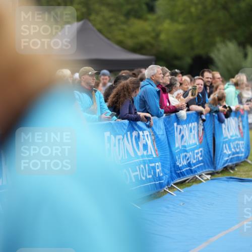 30.08.2026 - Elbe Triathlon Hamburg LAZAROV Photography http://msf.ph/oto/10028674 30.08.2026 11:51:39 Ziel 1373, 1516 meine-sportfotos.de