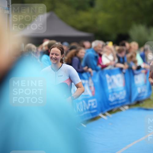 30.08.2026 - Elbe Triathlon Hamburg LAZAROV Photography http://msf.ph/oto/10028687 30.08.2026 11:51:59 Ziel 822, 980, 1262, 1281, 1331, 1455 meine-sportfotos.de