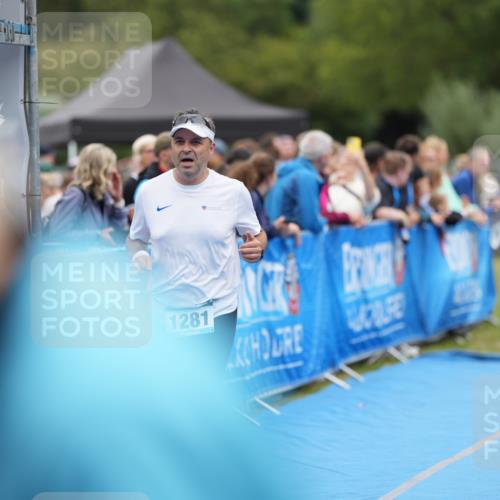 30.08.2026 - Elbe Triathlon Hamburg LAZAROV Photography http://msf.ph/oto/10028689 30.08.2026 11:52:04 Ziel 980, 1281, 1331, 1455 meine-sportfotos.de