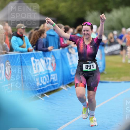 30.08.2026 - Elbe Triathlon Hamburg LAZAROV Photography http://msf.ph/oto/10028710 30.08.2026 11:53:26 Ziel 876, 891, 902, 954 meine-sportfotos.de
