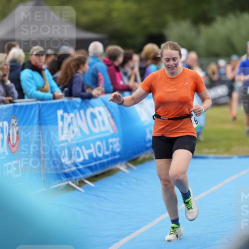 30.08.2026 - Elbe Triathlon Hamburg LAZAROV Photography http://msf.ph/oto/10028712 30.08.2026 11:53:30 Ziel 876, 891, 902, 1426 meine-sportfotos.de
