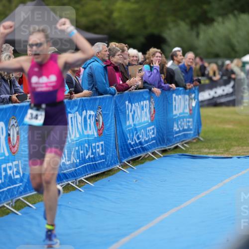 30.08.2026 - Elbe Triathlon Hamburg LAZAROV Photography http://msf.ph/oto/10028736 30.08.2026 11:55:35 Ziel 1343 meine-sportfotos.de