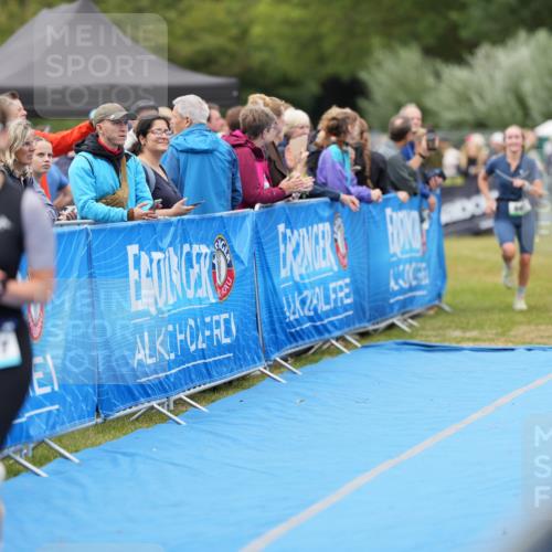 30.08.2026 - Elbe Triathlon Hamburg LAZAROV Photography http://msf.ph/oto/10028743 30.08.2026 11:55:55 Ziel 836, 861, 1376, 1507 meine-sportfotos.de