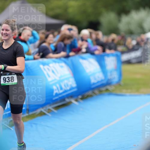 30.08.2026 - Elbe Triathlon Hamburg LAZAROV Photography http://msf.ph/oto/10028775 30.08.2026 11:57:27 Ziel 938 meine-sportfotos.de