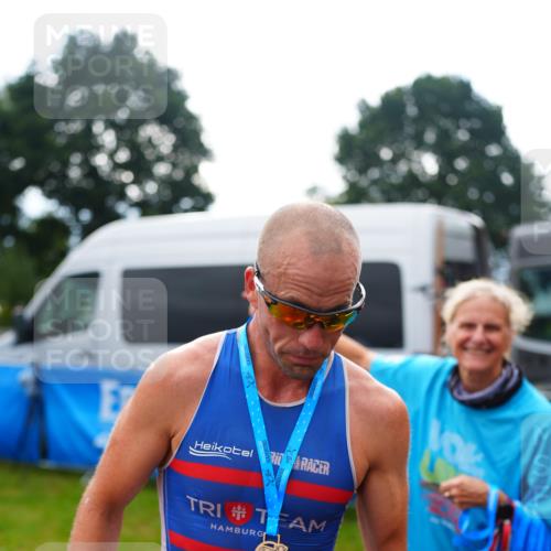 30.08.2026 - Elbe Triathlon Hamburg LAZAROV Photography http://msf.ph/oto/10029964 30.08.2026 10:00:05 Ziel 194 meine-sportfotos.de