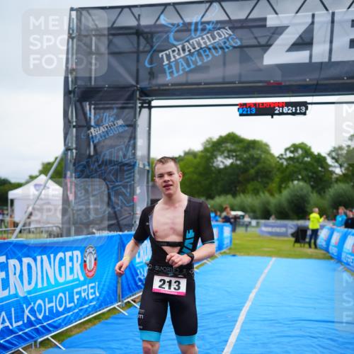 30.08.2026 - Elbe Triathlon Hamburg LAZAROV Photography http://msf.ph/oto/10029998 30.08.2026 10:02:14 Ziel 213 meine-sportfotos.de