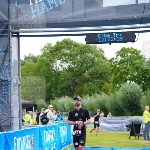 30.08.2026 - Elbe Triathlon Hamburg LAZAROV Photography http://msf.ph/oto/10030006 30.08.2026 10:02:39 Ziel 195 meine-sportfotos.de