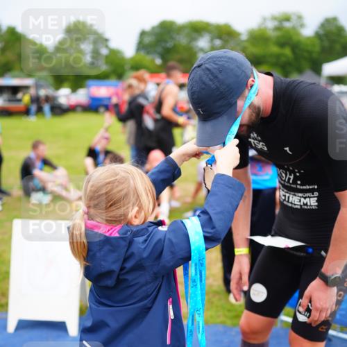 30.08.2026 - Elbe Triathlon Hamburg LAZAROV Photography http://msf.ph/oto/10030021 30.08.2026 10:02:55 Ziel  meine-sportfotos.de