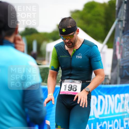 30.08.2026 - Elbe Triathlon Hamburg LAZAROV Photography http://msf.ph/oto/10030047 30.08.2026 10:04:23 Ziel 198 meine-sportfotos.de